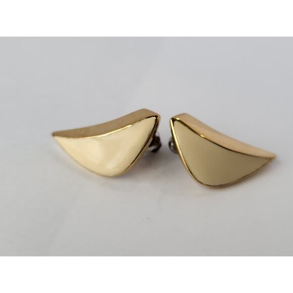 Vintage Monet Pierced Earrings Chevron Shape Cream Gold - Picture 1 of 5